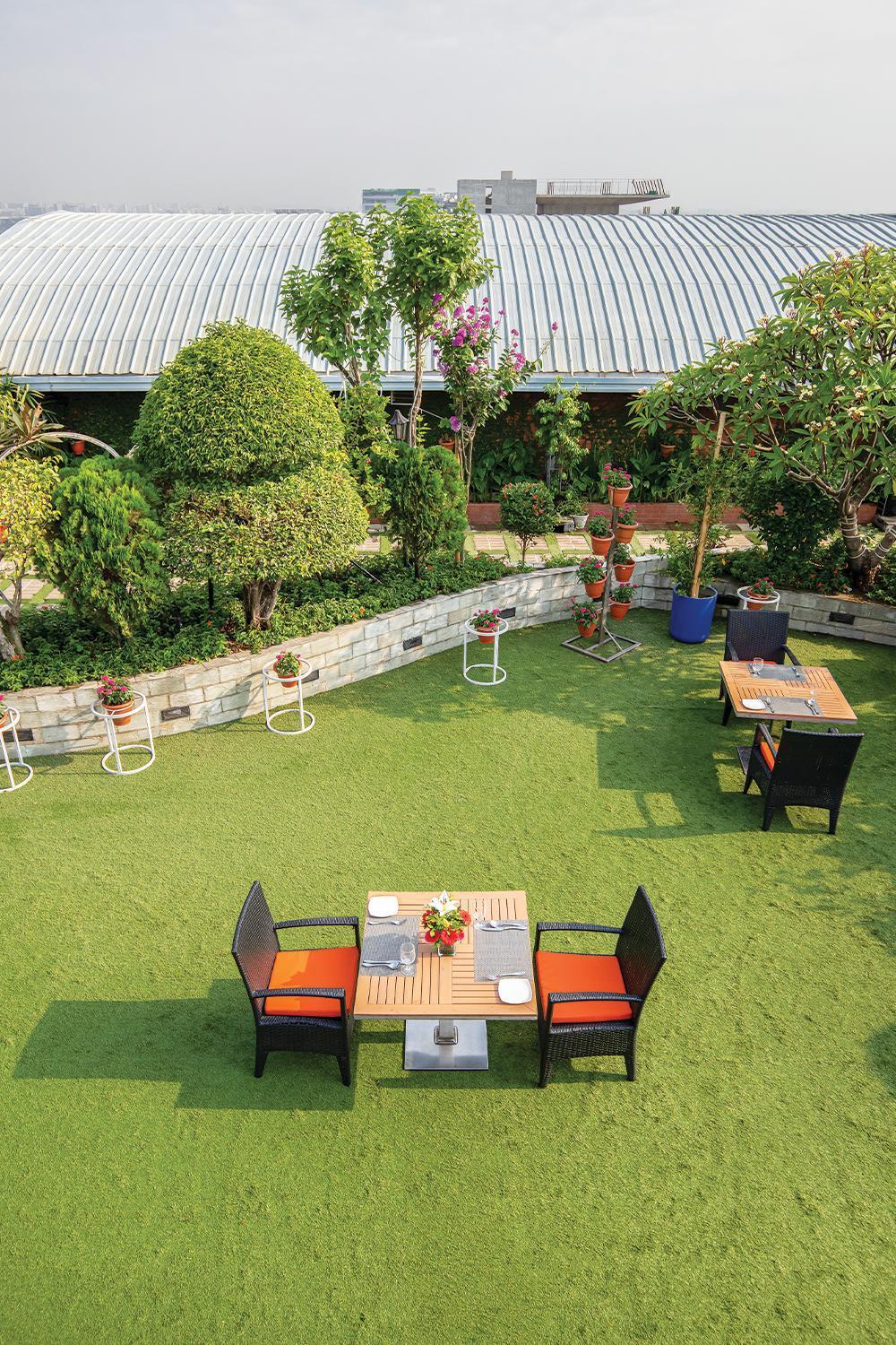 Dhaka Regency Hotel & Resort Limited Exterior photo