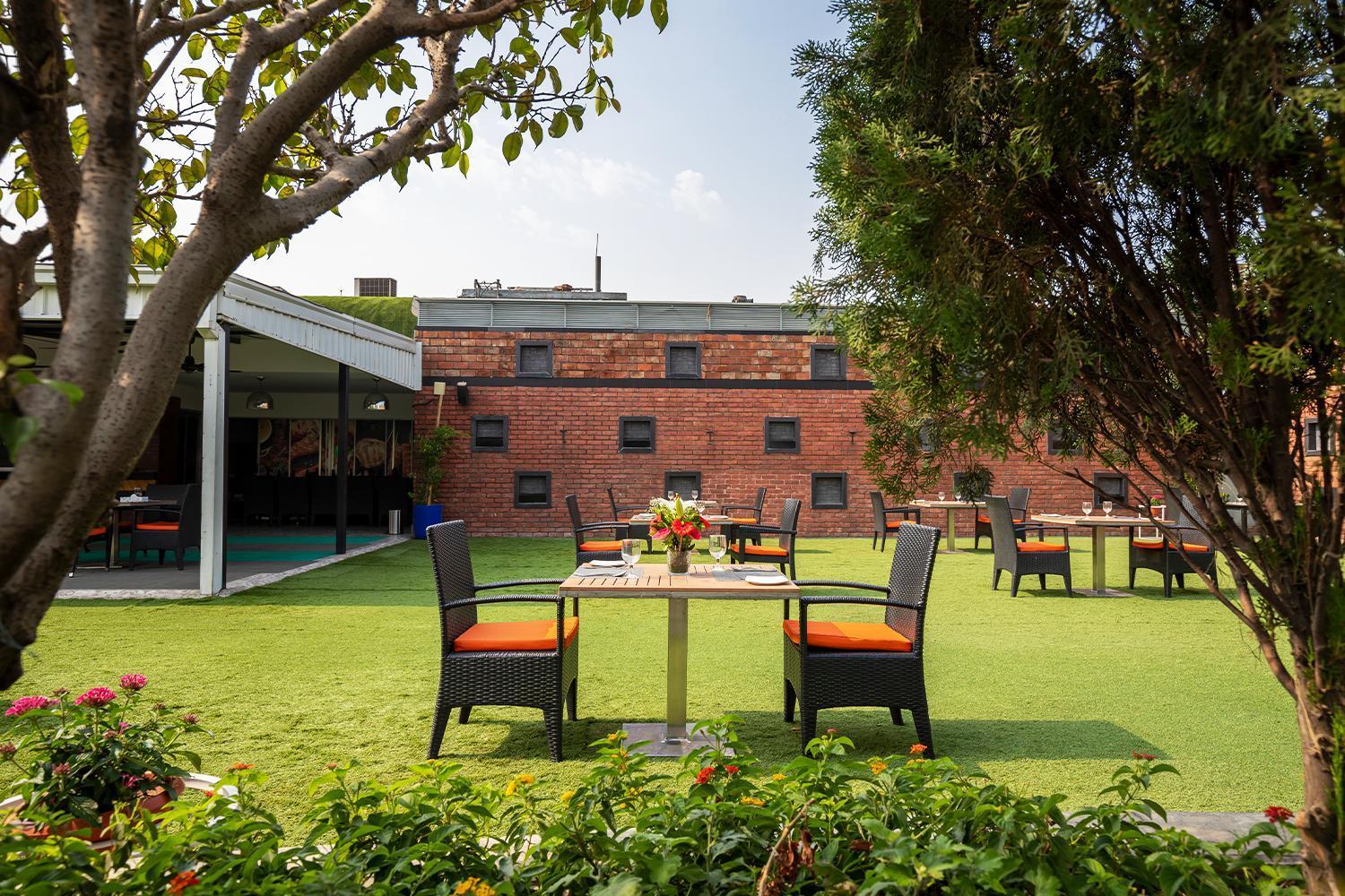 Dhaka Regency Hotel & Resort Limited Exterior photo