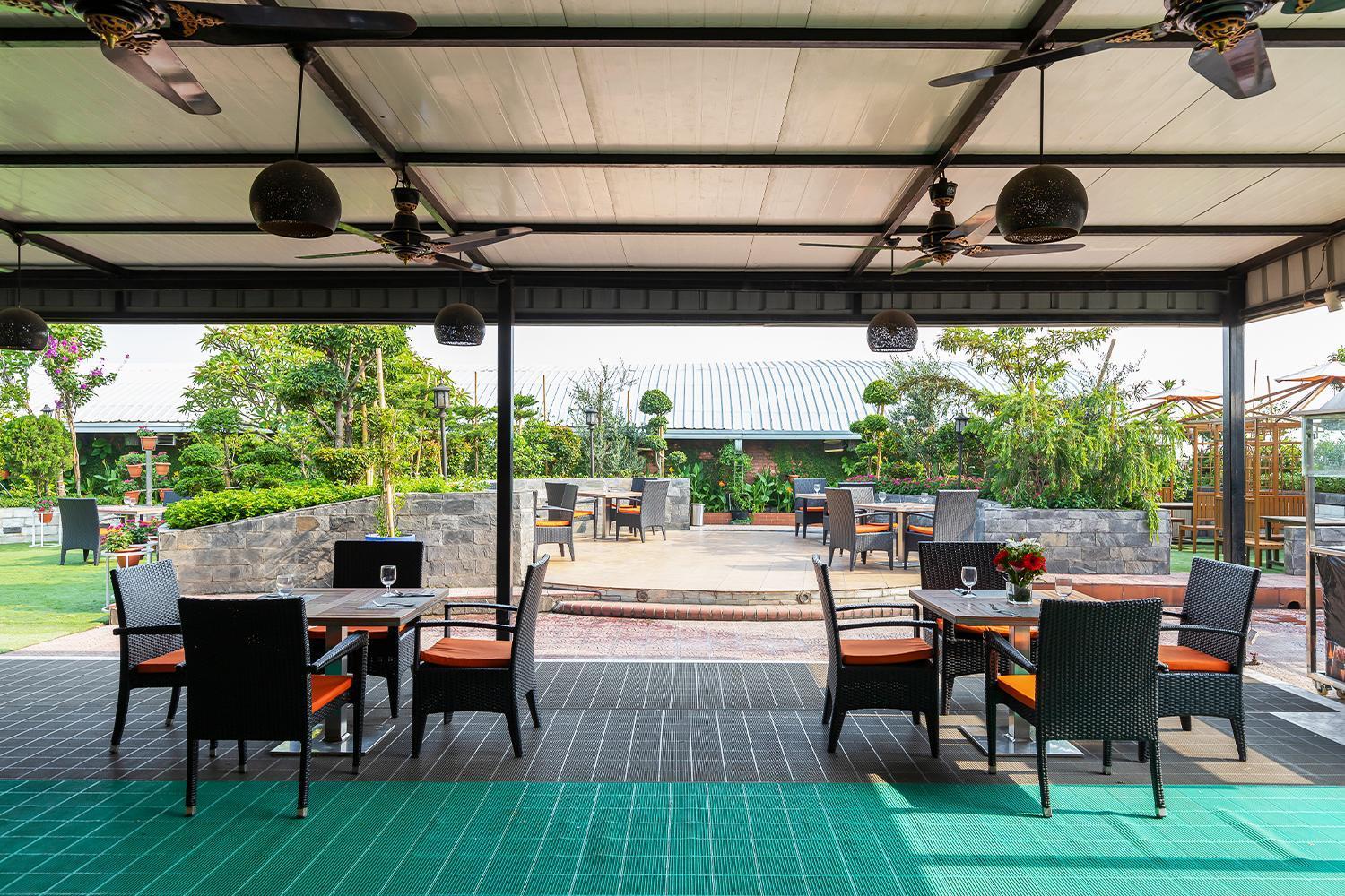 Dhaka Regency Hotel & Resort Limited Exterior photo
